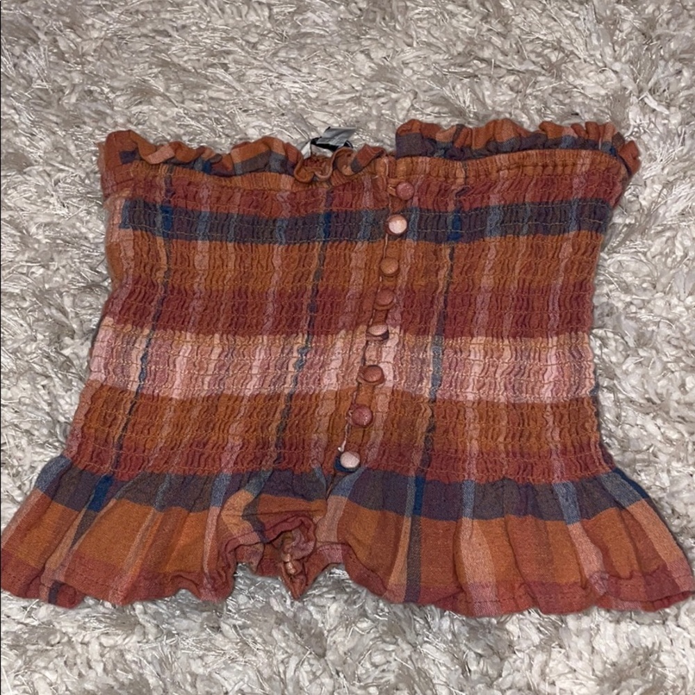 Adorable neutral colored tube top